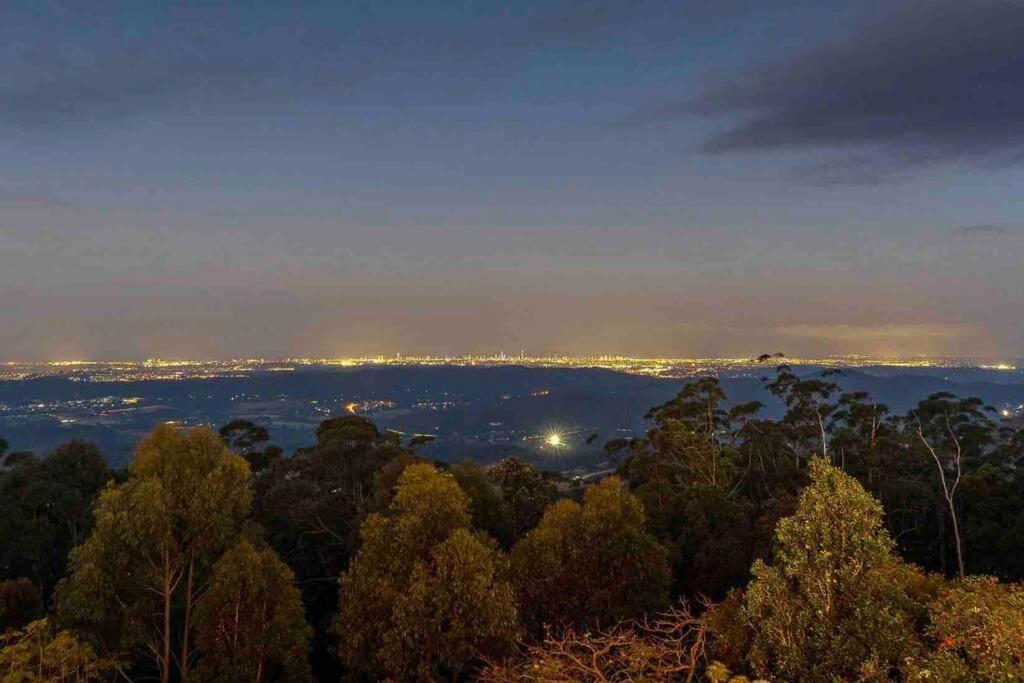 הוילה מאונט טאמבורין Mountain Living With Ocean Views מראה חיצוני תמונה