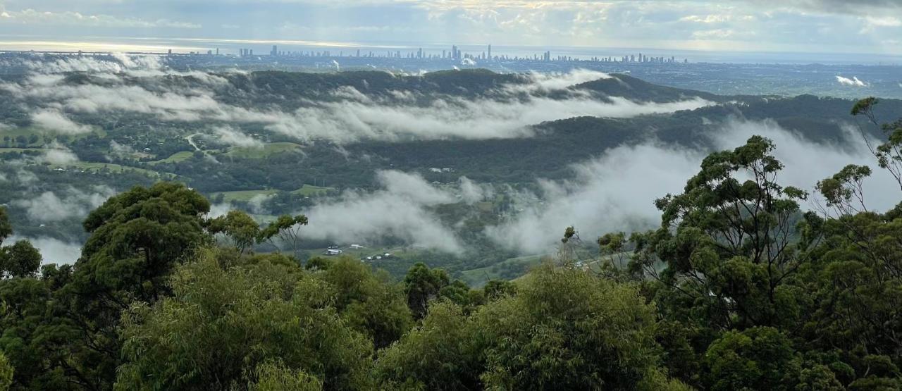 הוילה מאונט טאמבורין Mountain Living With Ocean Views מראה חיצוני תמונה