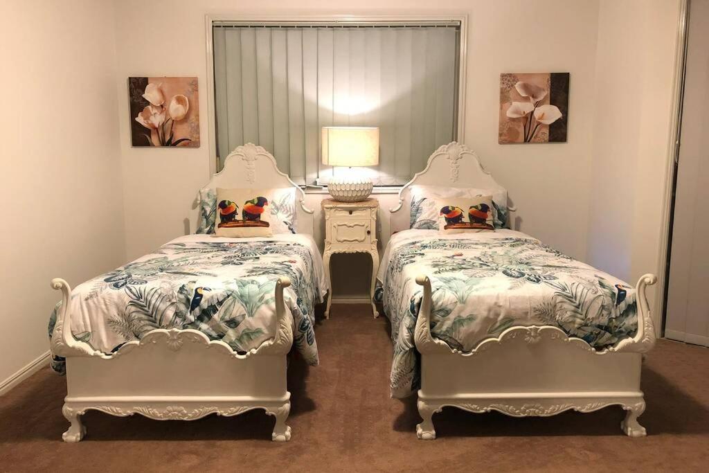 הוילה מאונט טאמבורין Mountain Living With Ocean Views מראה חיצוני תמונה