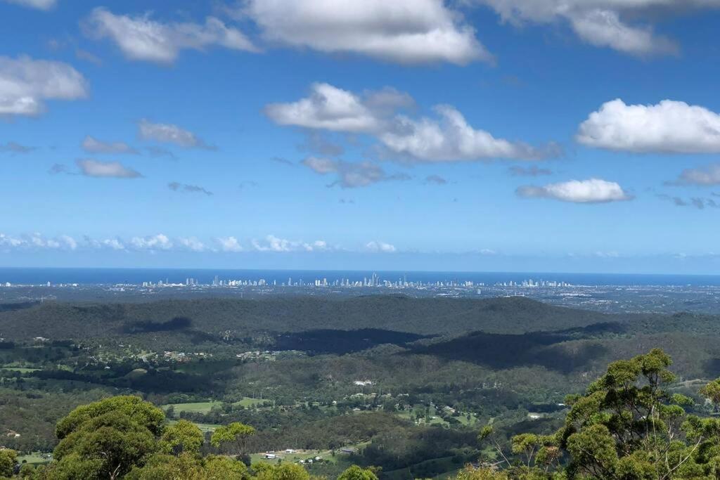 הוילה מאונט טאמבורין Mountain Living With Ocean Views מראה חיצוני תמונה